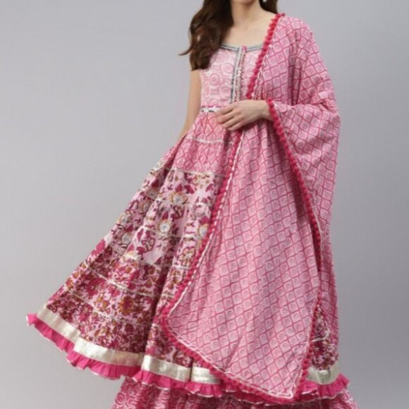 Cotton Floral Printed Gotta Patti Pure Cotton Kurta with Sharara & With Dupatta - Picture 3 of 5
